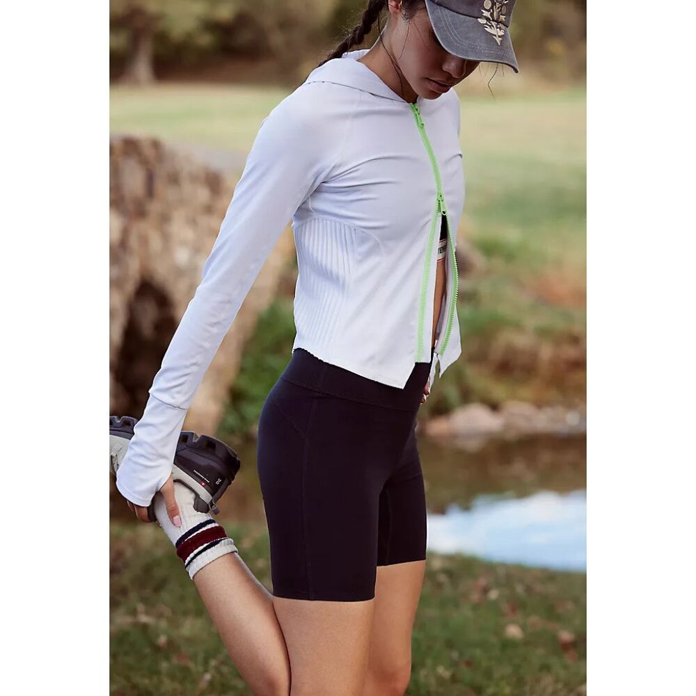 Fp Movement Playin For Keeps Layer / White Combo - image 1